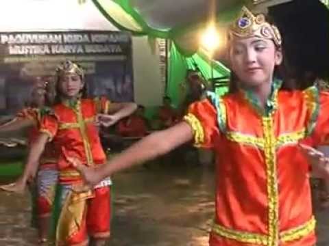 ebeg wadon argasoka live borobudur