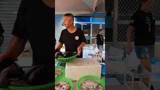 每周三 海師傅海鮮叫賣 台中市潭子區復興路二段98號 #海鮮叫賣 #海師傅 #最帥叫賣大叔
