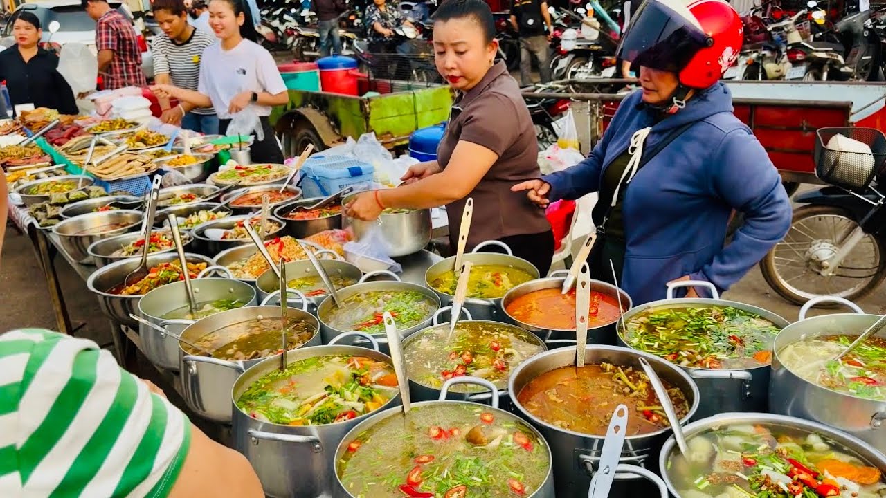 $1.00 Dinner/ Most Popular Cambodian Street Food in Siem Reap Province, Cambodia