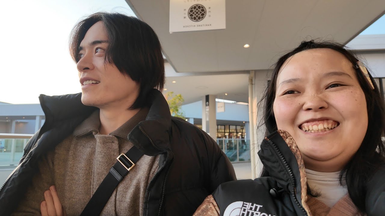 出稼ぎ用のバッグを探しに日本一大きなショッピングモールへきました