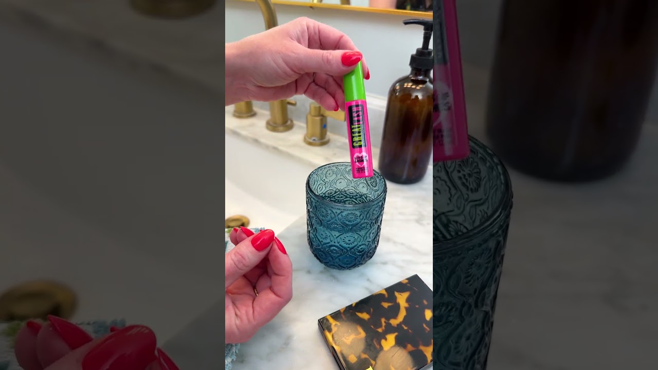 Make mascara easier to apply and reduce clumping by placing tube in warm water! 