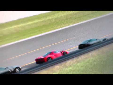 gran-turismo-ferrari-enzo-vs-3-mercedes-benz-slr-mclaren,-driving-park