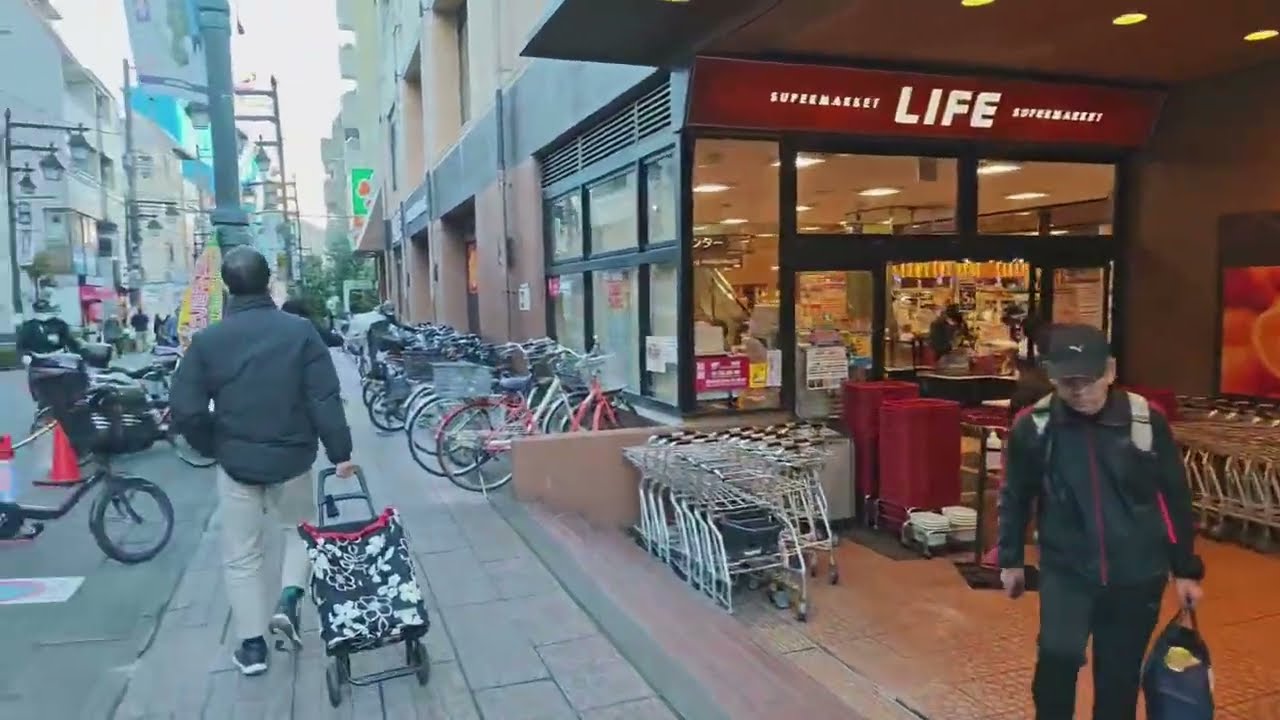 Часть 1. Япония - стрим от 26.12.2025.‎ Идем в Супермаркет LIFE. 