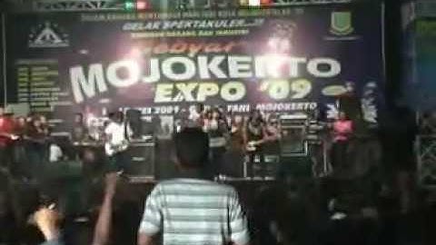 Perpisahan Rena KDI Monata