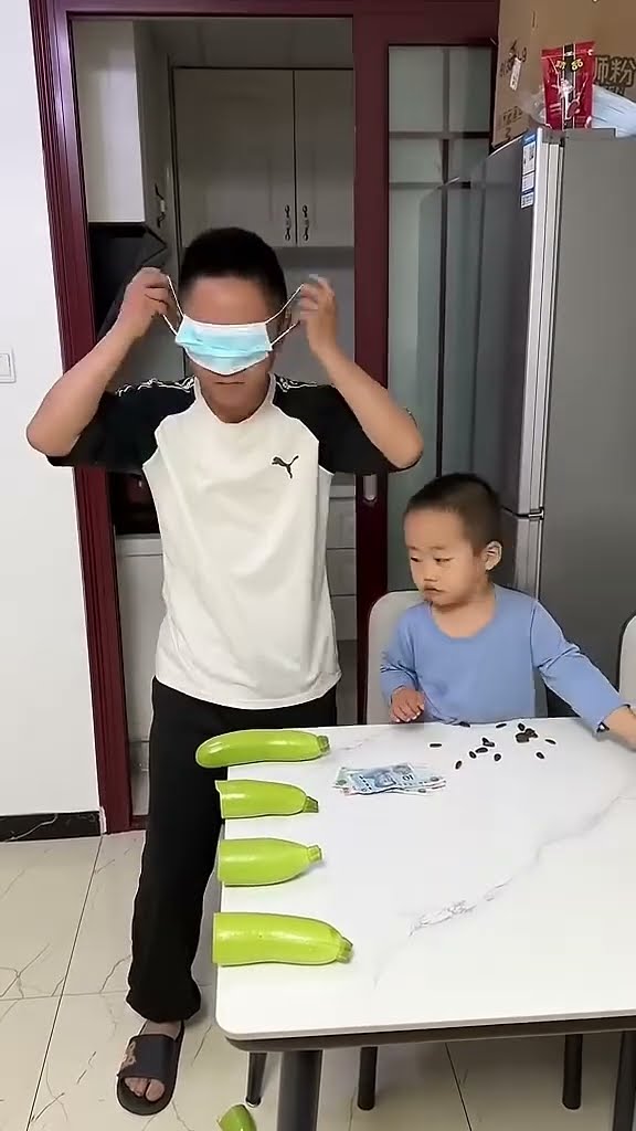 老婆说砍断多少给多少，最后这个是什么意思呢#funny#Cute#呆萌小米宝