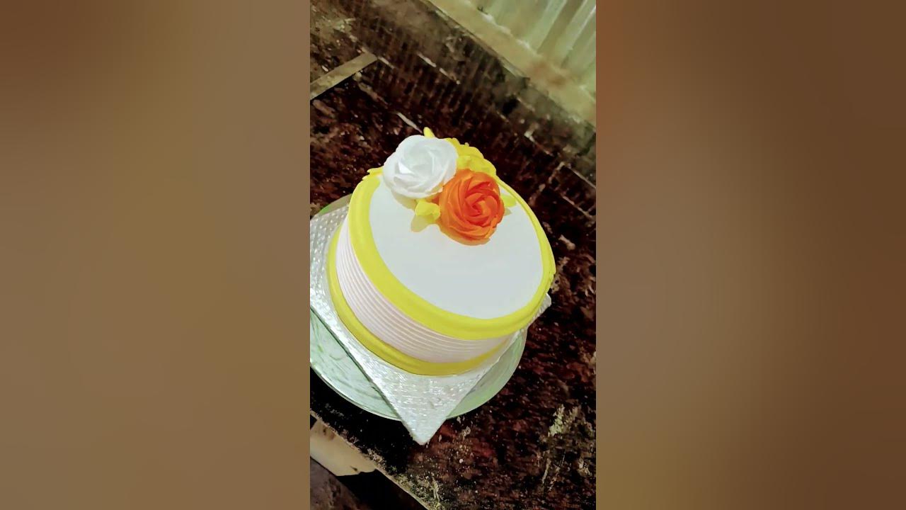 2 POUND BIRTHDAY CAKE cakestagram cake cakecreations PINEAPPLE 2-pound-birthday-cake-cakestagram-cake-cakecreations-pineapple