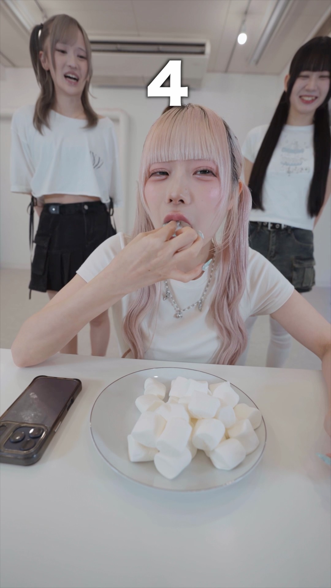 Mirror,Mirror [OFFICIAL CHANNEL] - YouTube