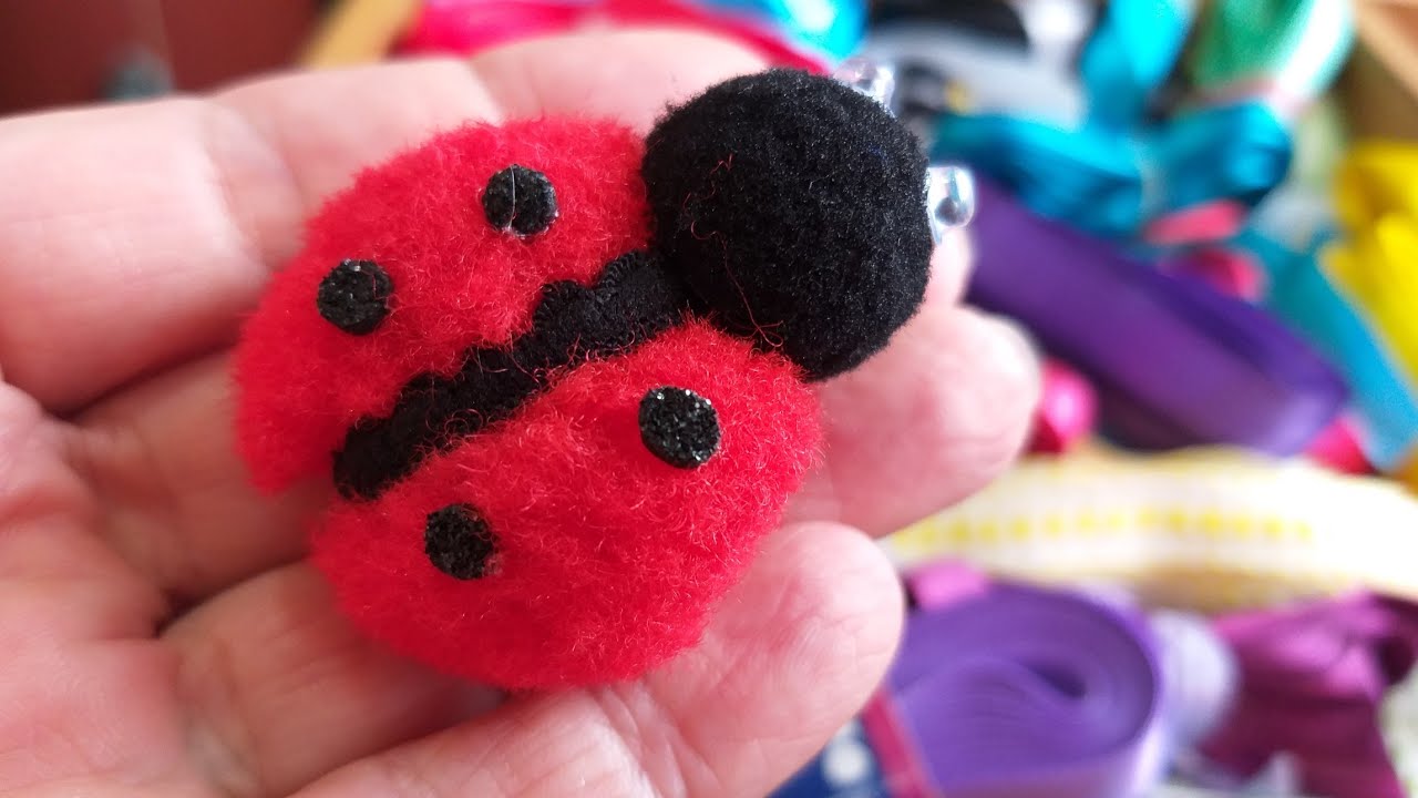 Aplique Joaninha de Pompom
