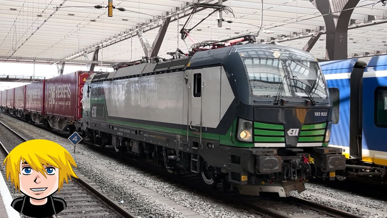 Ontzettend lange goederentrein komt door Rotterdam Centraal