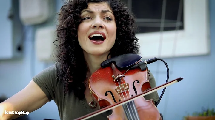 Carrie Rodriguez - "Absence" (KUTX Social Distanci...