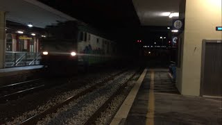 E652.032 sul EUC Pescara-Tarvisio, in transito a Pesaro.