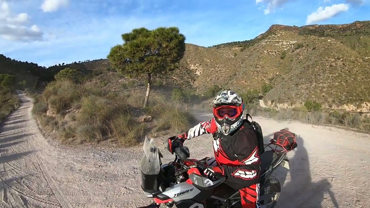 YAMAHA TT600RE Y APRILIA TUAREG