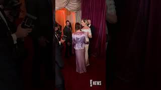 We can't help but smile at this reunion between Allison Janney and Emma Stone. 😊 #ActorAwards