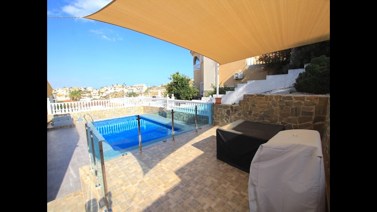 Casas Manuel Real Estate present this wonderful 3 bedroom detached villa for sale in Ciudad Quesada