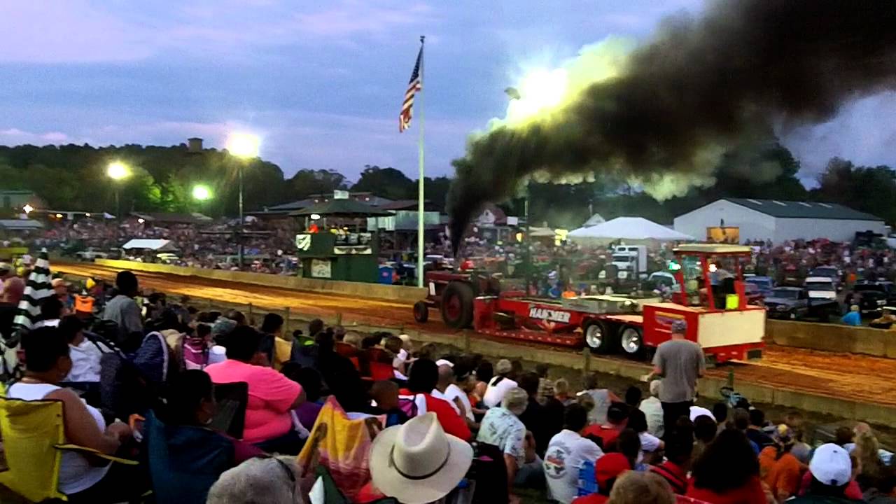 Tractor Pull at Field Days of the Past YouTube