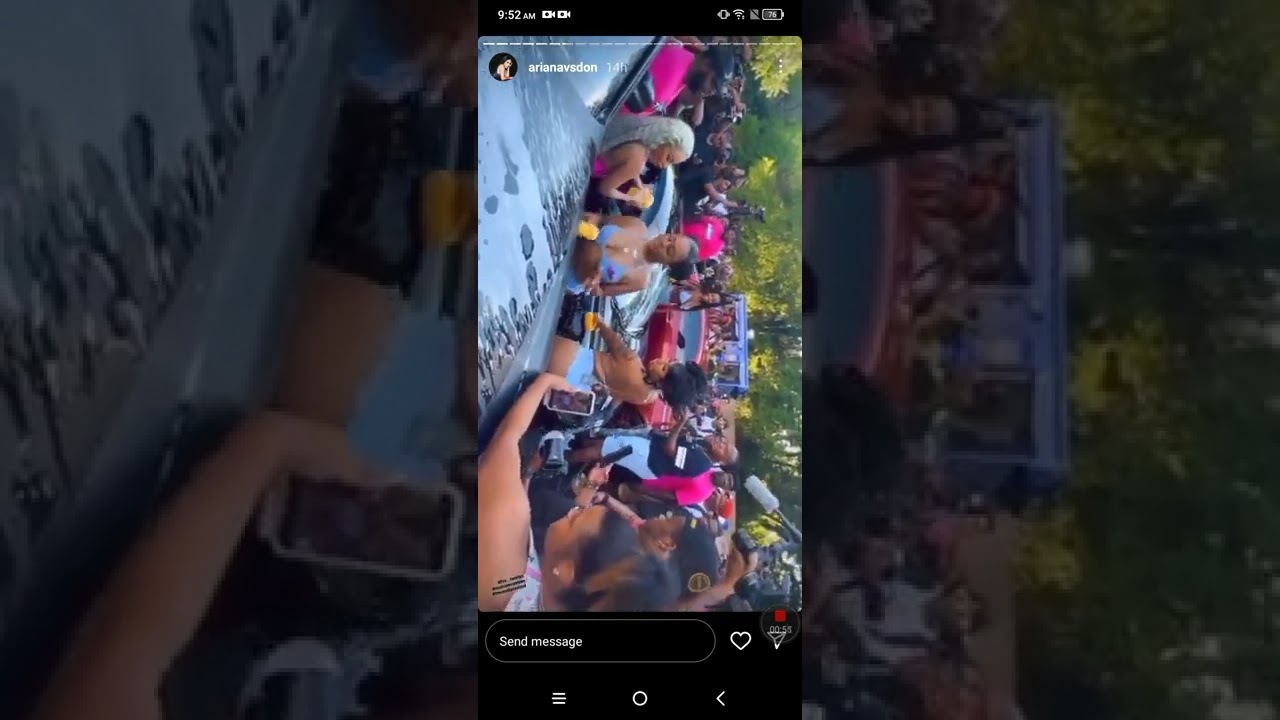 Ari Thong Car Wash Fav Foreign Twerking on them headlights - YouTube