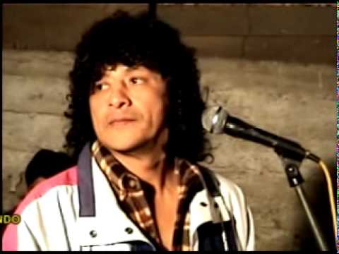 Watch the video for Ramo de rosas