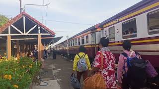 Alsthom 4129 ทำขบวนรถด่วน83กรุงเทพ-ตรัง จอดบ้านส้อง