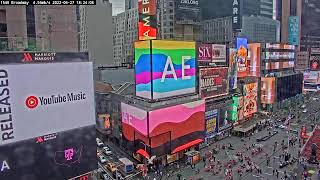 Times Square: 1540 Broadway View Live
