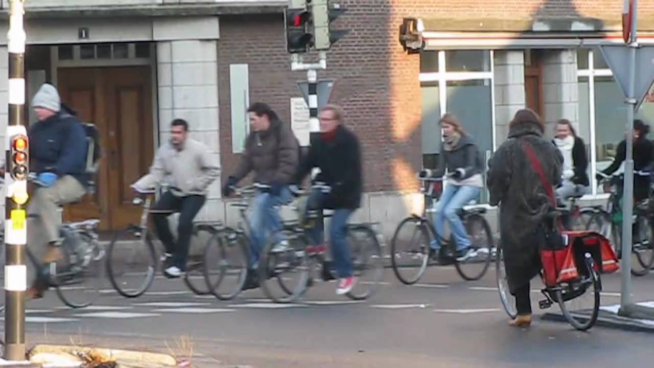 Round the clock cycling in the Netherlands