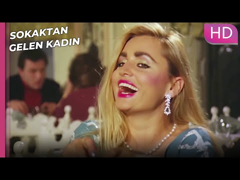 Sokaktan Gelen Kadın - Bu Gece Benimle Olmak İster Misin ? | Romantik Türk Filmi