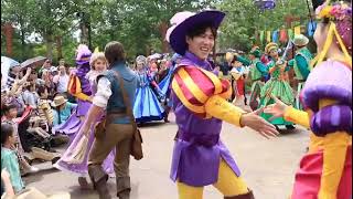 Kingdom dance Disney Land live |tangled movie|Ruppenzil Resimi