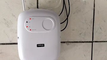 Porque a cerca elétrica fica estalando?