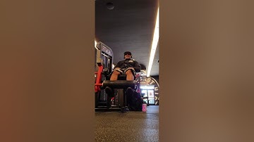 Triple Dropset Leg Extensions