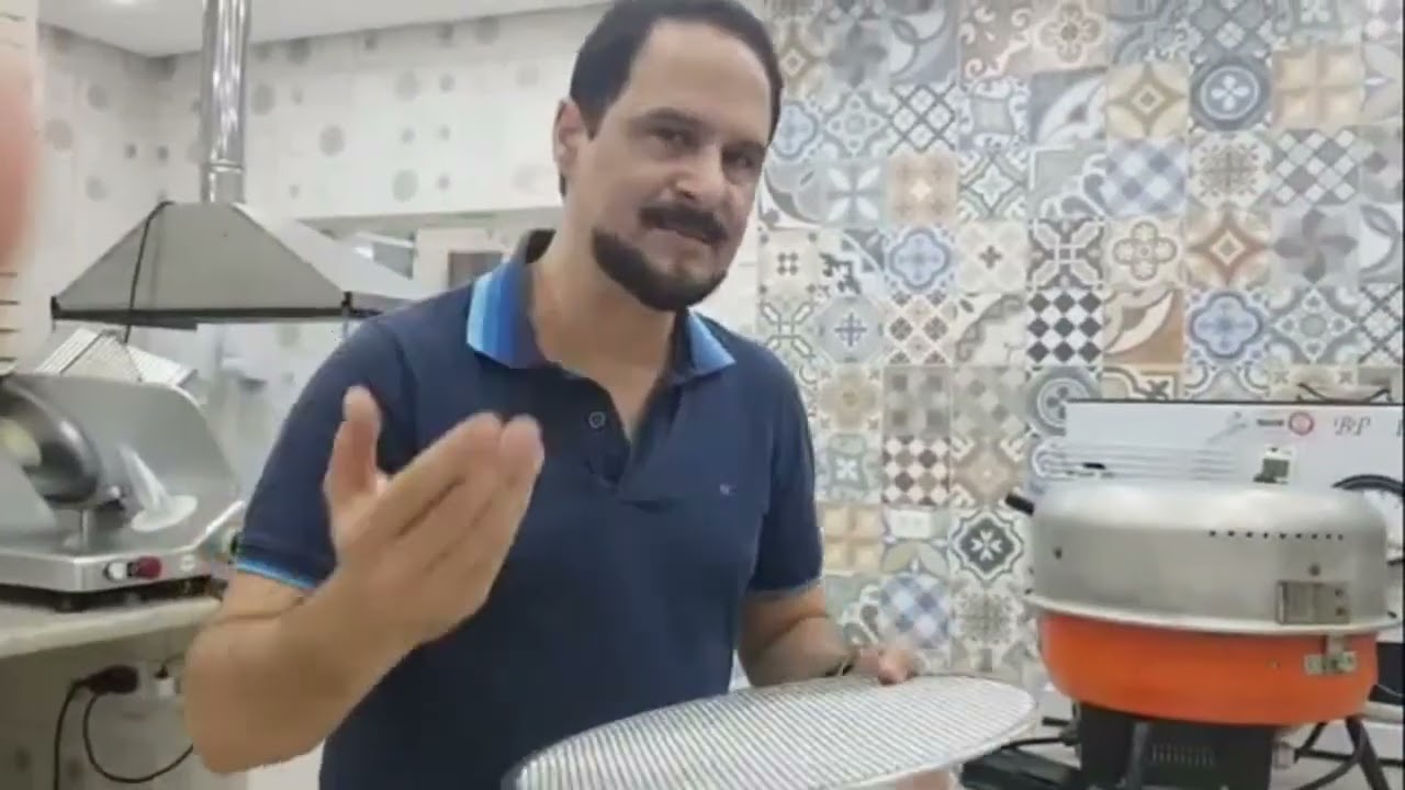 Pizzas de Metro? Já pensou em fazê-las e quais materiais são necessários para esta proposta?