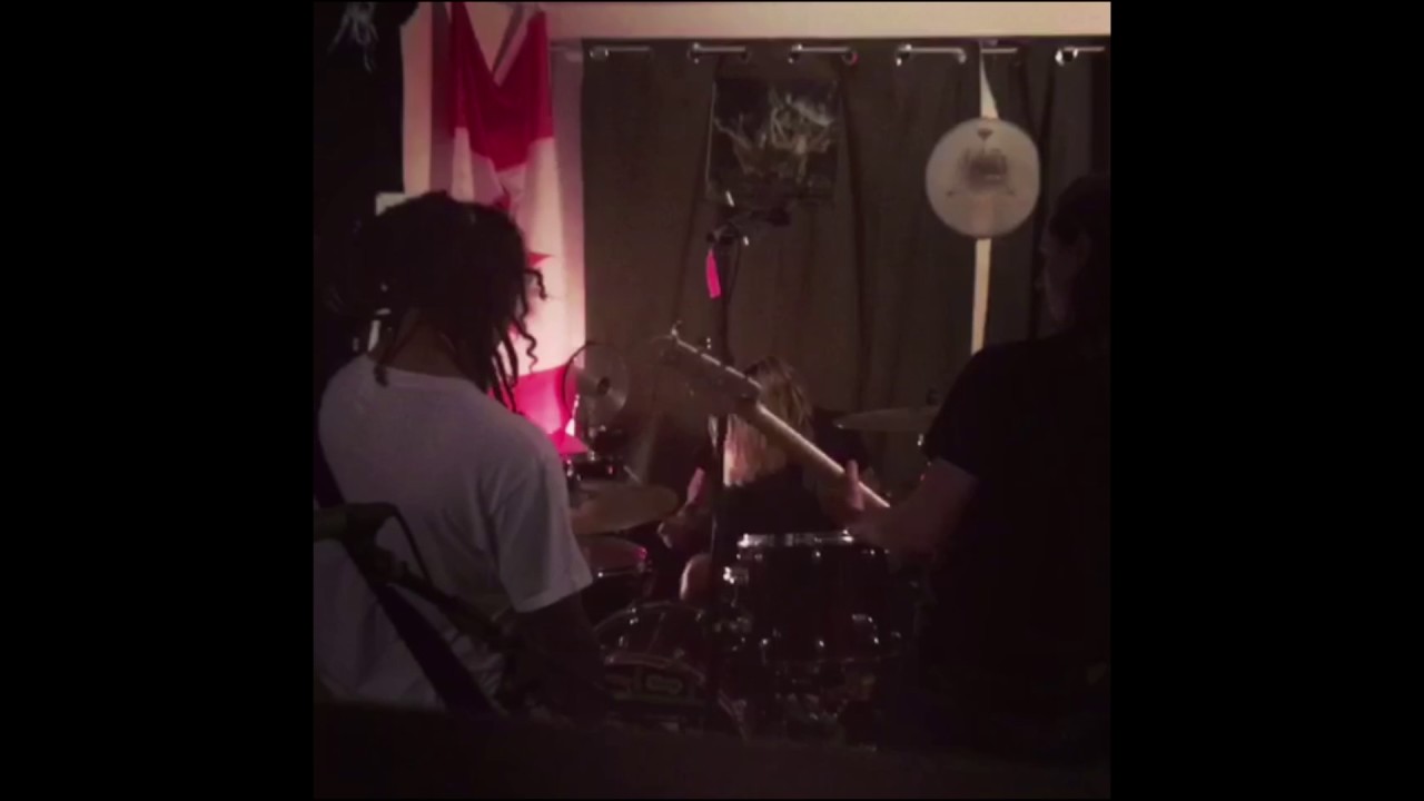 Skeneraator festival esitleb: Woodrue (FIN)