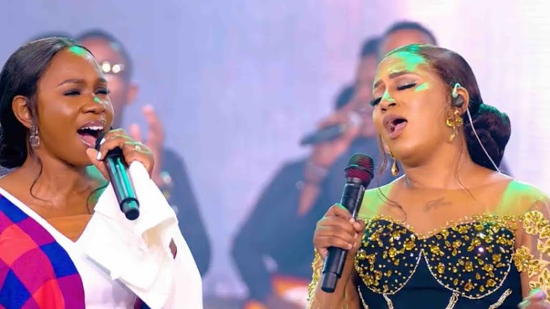 Mungu Mmoja (Live) (Feat. Evelyn Wanjiru & Neema Gospel Choir)