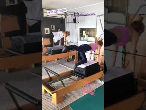 Η Ντορέττα Παπαδημητρίου κάνει pilates μαζί με την Ευαγγελία Αραβανή