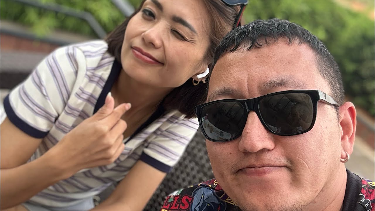 SHOPPING WITH WOMEN IS A DIFFERENT STRESS 😇