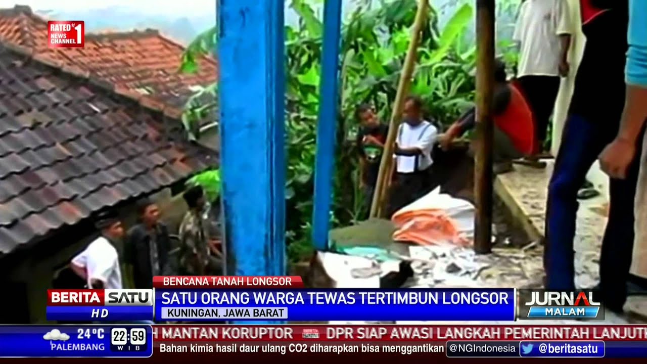 Longsor Menimpa 2 Rumah Warga Di Kuningan