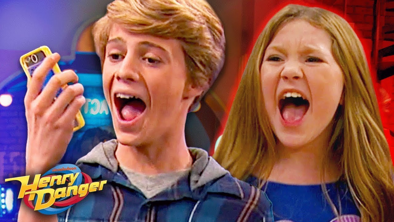 ⁣What's on Piper's Phone??? | Full Scene 'Text, Lies, and Video' | Henry Danger