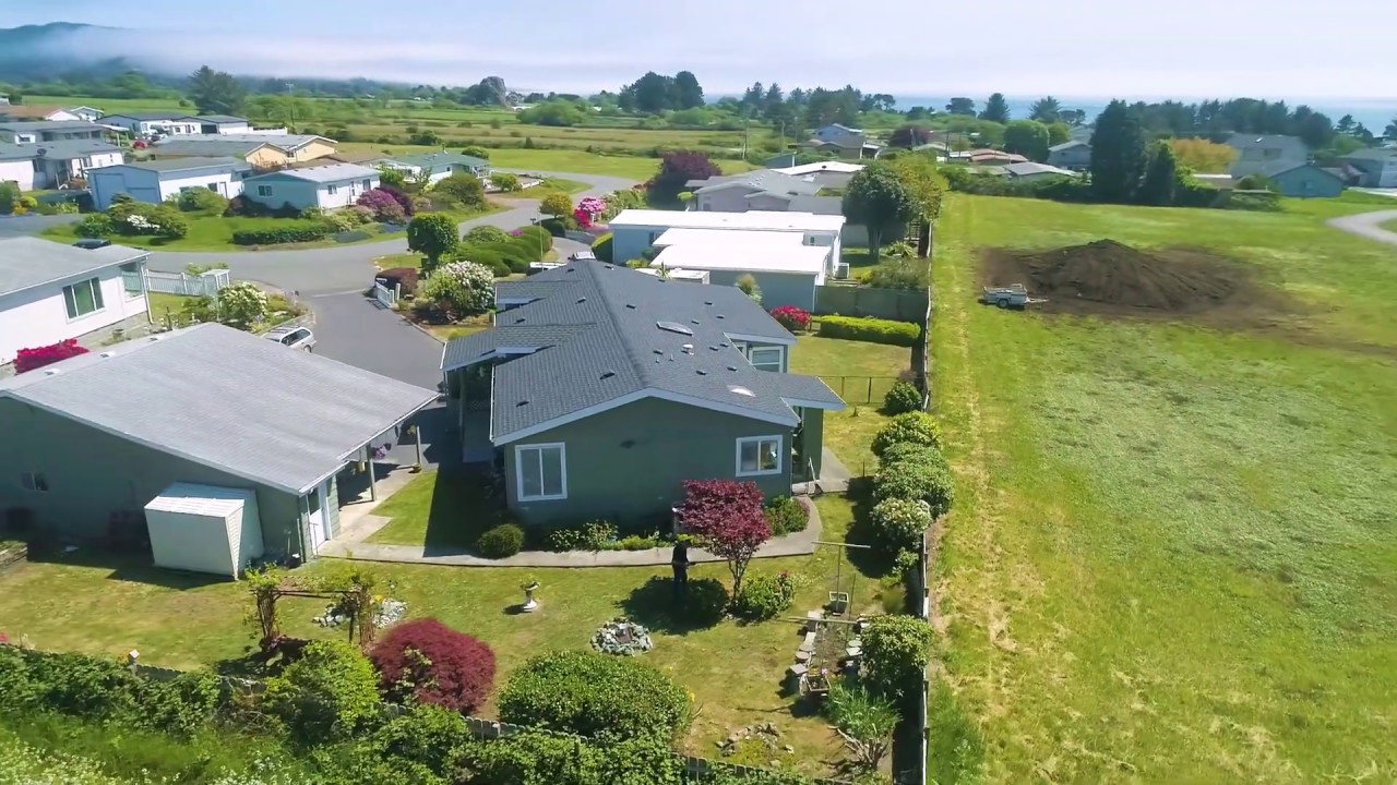 HOMES for SALE | 98522 Camellia Dr., Brookings, OR 97415 (b)