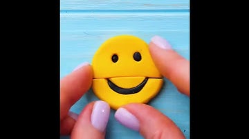 mini smiley faces from clay #claycraft #smiley #smileyfaces #emoji #emojimaking
