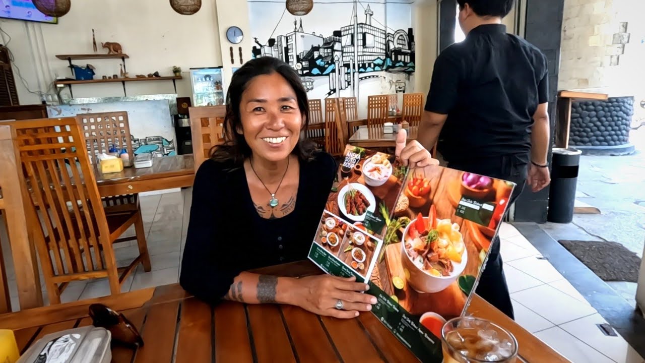 【バリ島ワルン情報 / 178】クタ地区オセン・オセンとベタウィ料理のお店『Soto Pak J Kuta Central Park』