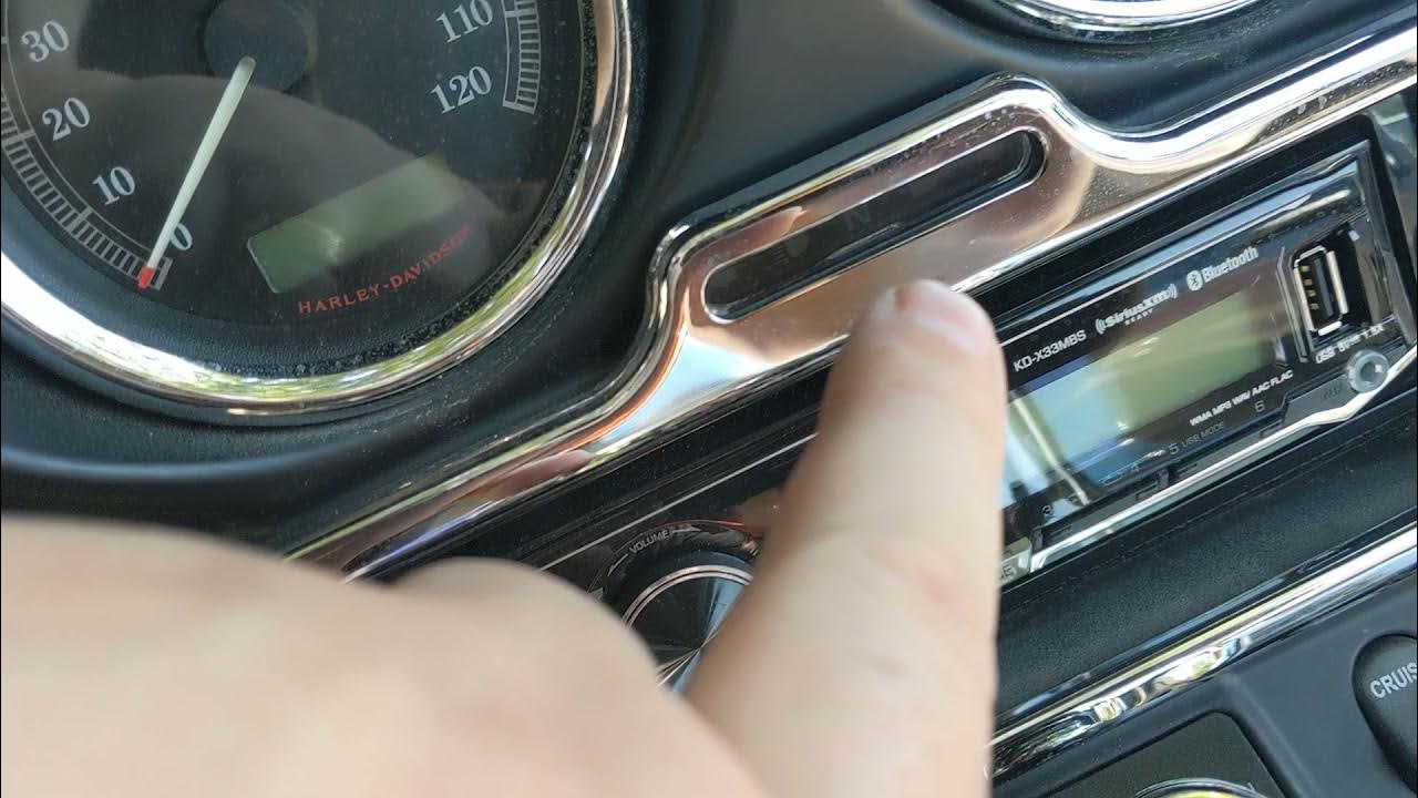 Replacing Harley Dash Neutral Turn signal indicator lights. YouTube