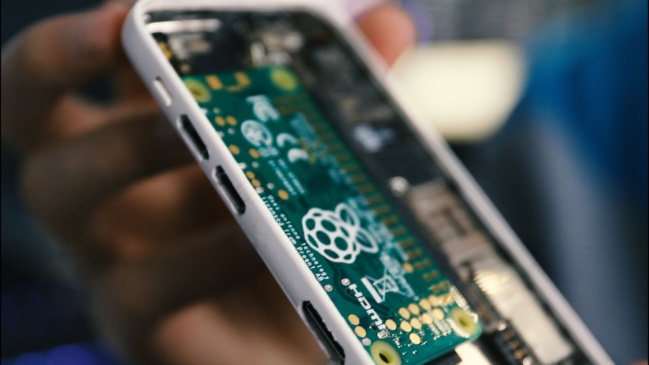 Raspberry Pi in an iPhone