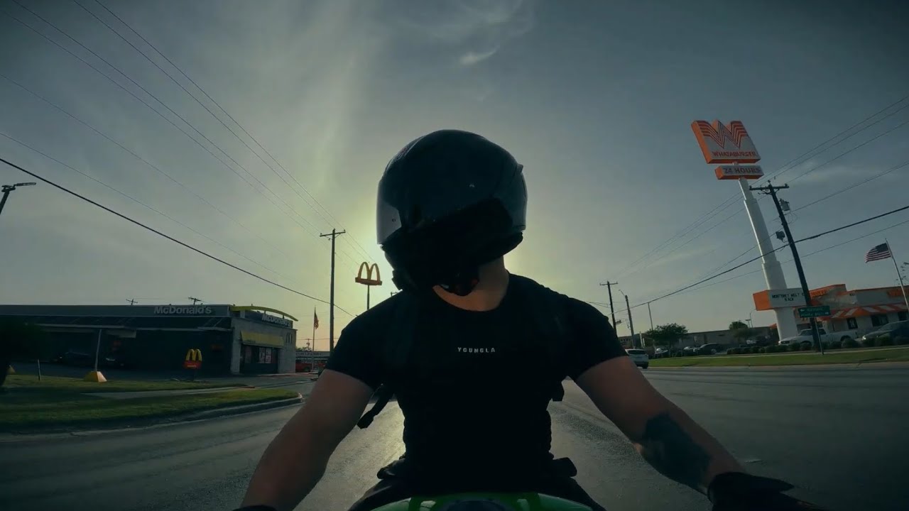 "BLACKED OUT DAYS" FUTURE ISLANDS REMIX - PHANTOGRAM NINJA 300 CRUISE