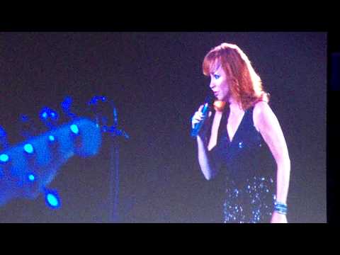 Reba - Does He Love You ( with Lee Ann Womack) Live In Knoxville