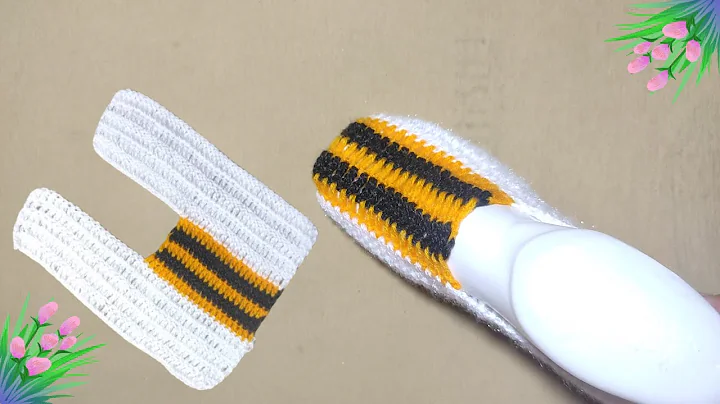 EASIEST Crochet Slipper Socks for Beginners - ONE PIECE!