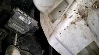 Changing Headlight Ballast-Buick Enclave 2011