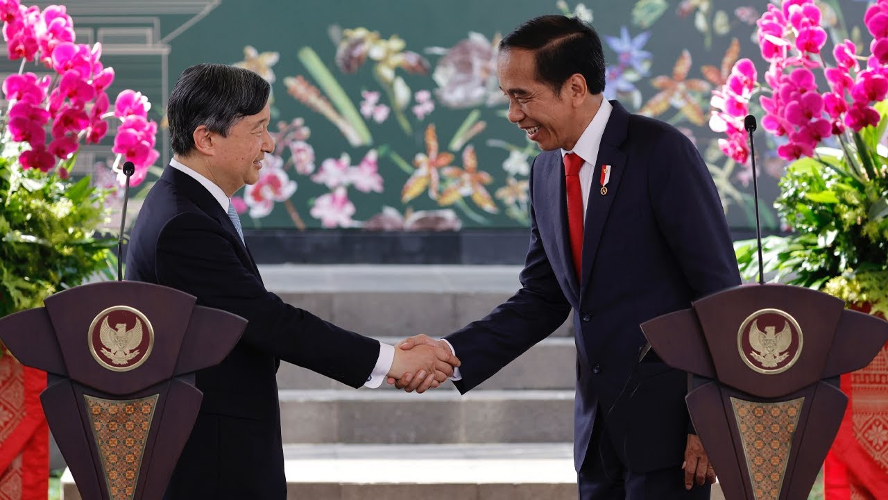 Indonesia's Widodo hosts Japanese Emperor YouTube