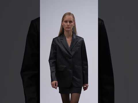 Черные туфли-лодочки —