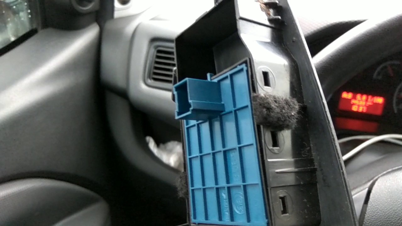 Как разобрать ручку двери фиат добло 2, ремонт кнопок стеклоподемника ...