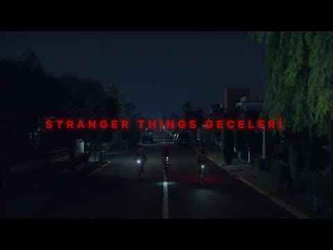 Galaxy S22 Ultra Stranger Things Gecelerinde | Samsung x Netflix