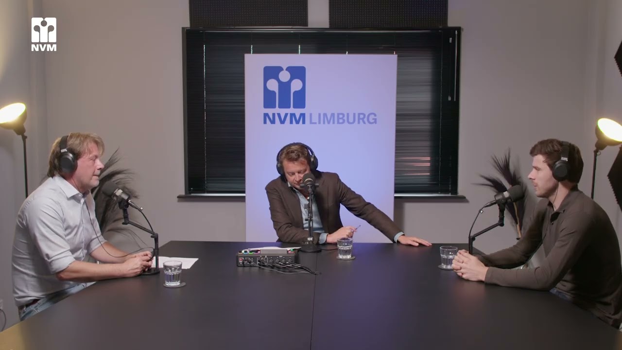 Thumbnail van aflevering 10: Duurzaamheid en je energielabel, host Sander Kleikers in gesprek met NVM-makelaars uit Limburg