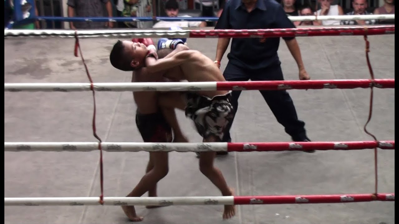 Dechrit (Tiger Muay Thai) vs Pechnakorn (CherngTalay Muay Thai) @ Suwit Stadium 8/7/16 fighting